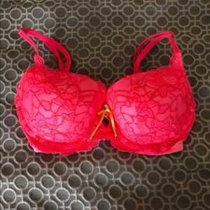 NWOT Victoria’s Secret pink balconette bra